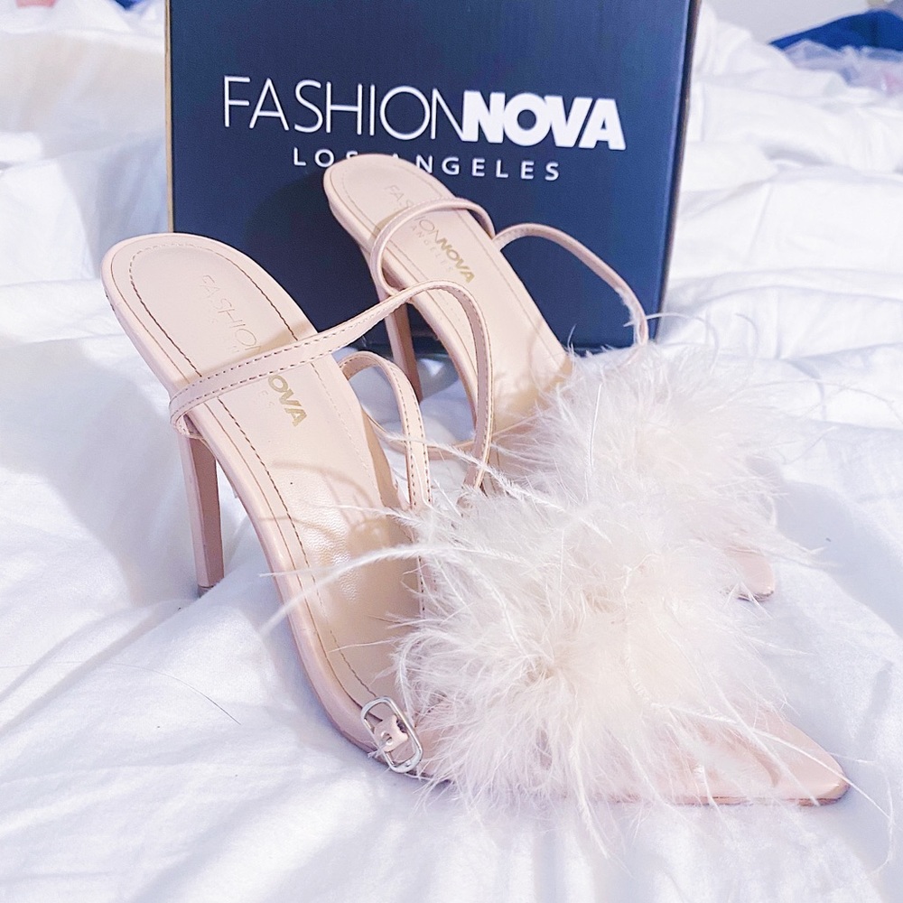 Super cute Pink fur heels